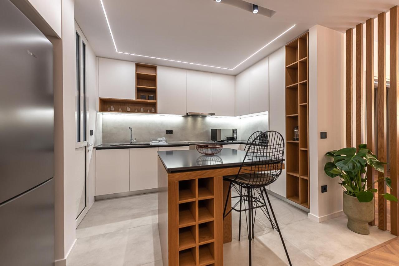 Ferienwohnung Phaedrus Living Luxury Penthouse Ploutarchou Athen Exterior foto